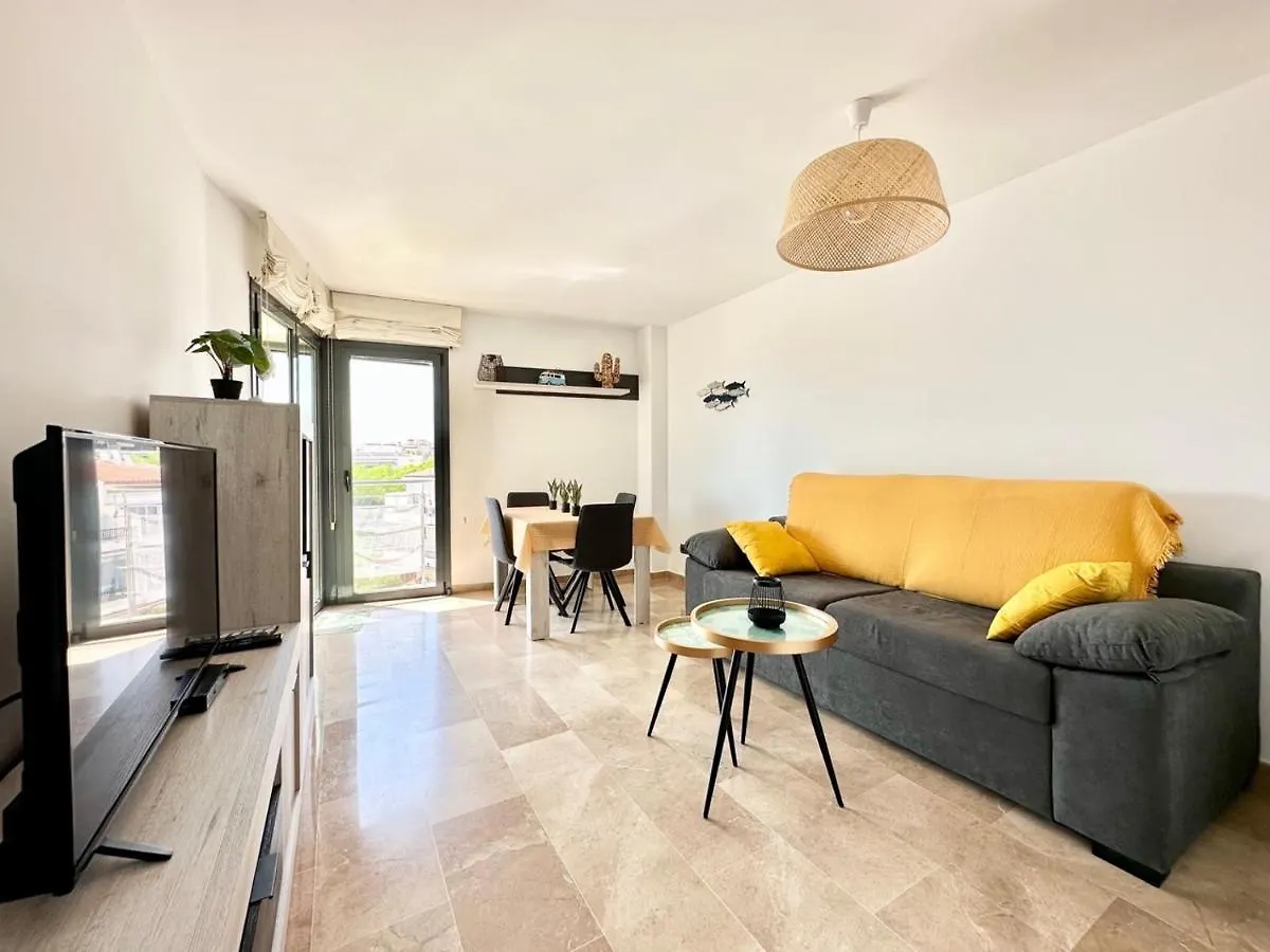 Marina Park Roses Apartment