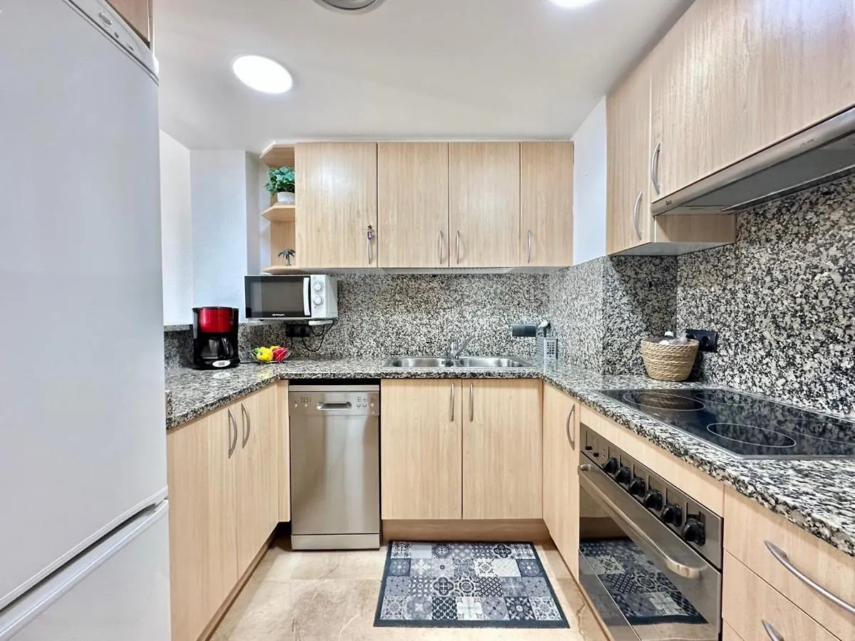 Marina Park Roses Apartment