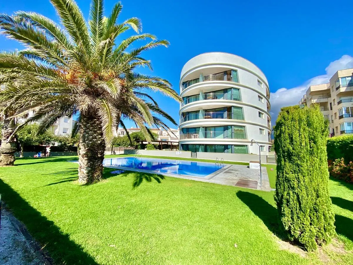 Marina Park Roses Apartment