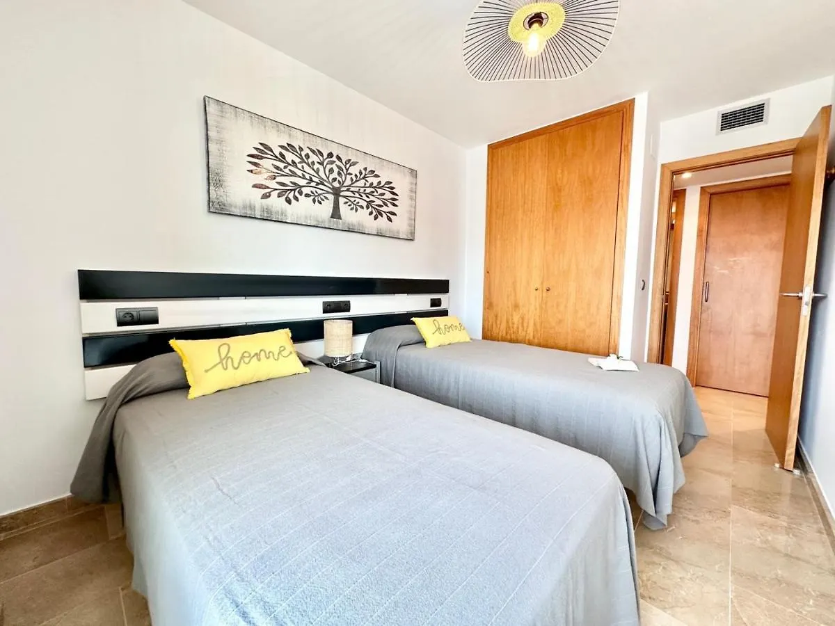Marina Park Roses Apartment